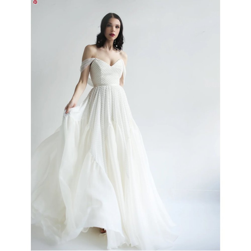 NEW WITH TAGS Leanne Marshall Montana Wedding dress 100% SILK size 10